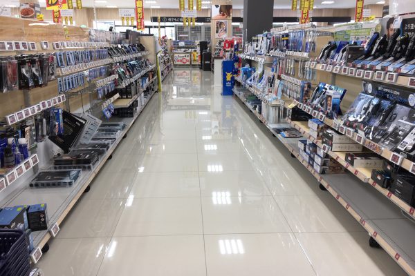 家電量販店